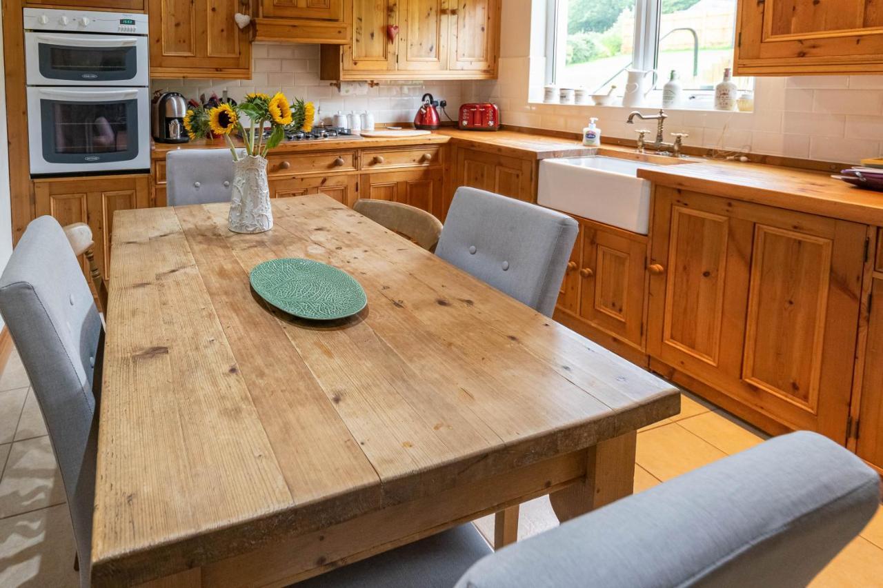 Belle Vue, 5 Bedroom House コッカーマス エクステリア 写真