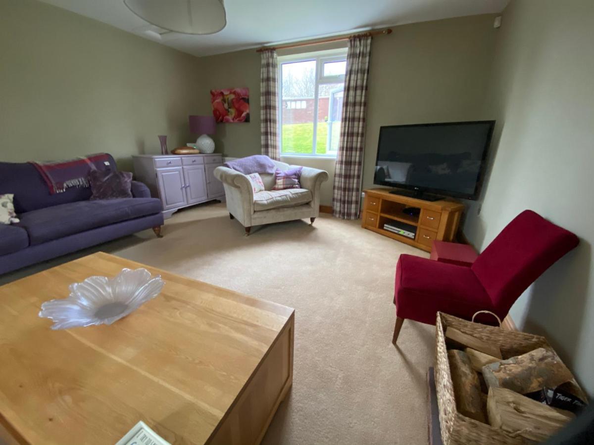 Belle Vue, 5 Bedroom House コッカーマス エクステリア 写真